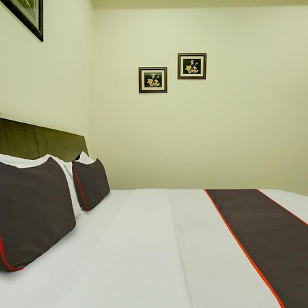 Super Collection O Ovel Hotel Grand Abadpura Esterno foto